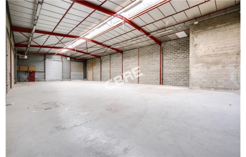 Location d'entrepôt de 1 436 m² à Saint-Ouen-l'Aumône - 95310 photo - 1