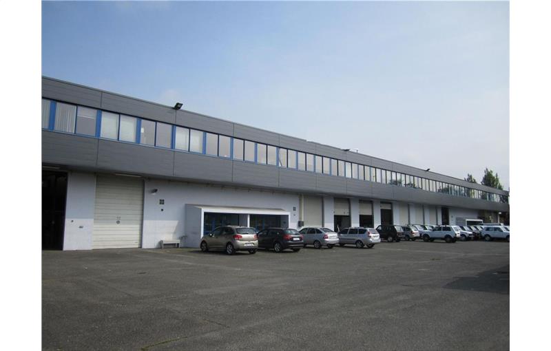 Location d'entrepôt de 948 m² à Saint-Ouen-l'Aumône - 95310 photo - 1