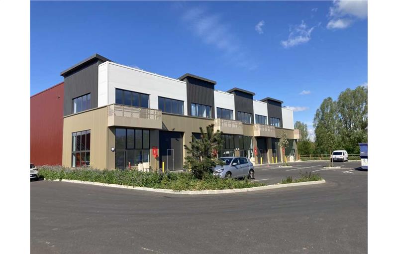 Location d'entrepôt de 2 288 m² à Saint-Pierre-du-Perray - 91280 photo - 1