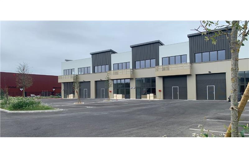 Location d'entrepôt de 3 555 m² à Saint-Pierre-du-Perray - 91280 photo - 1