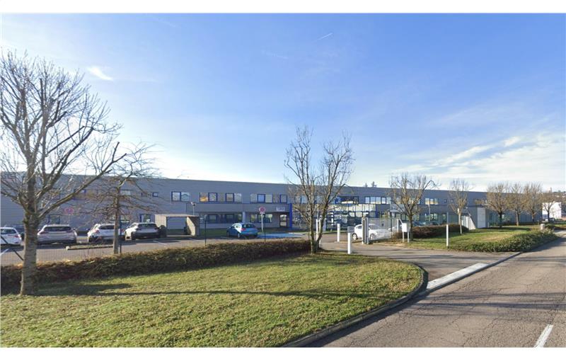 Location d'entrepôt de 3 733 m² à Saint-Quentin-Fallavier - 38070 photo - 1