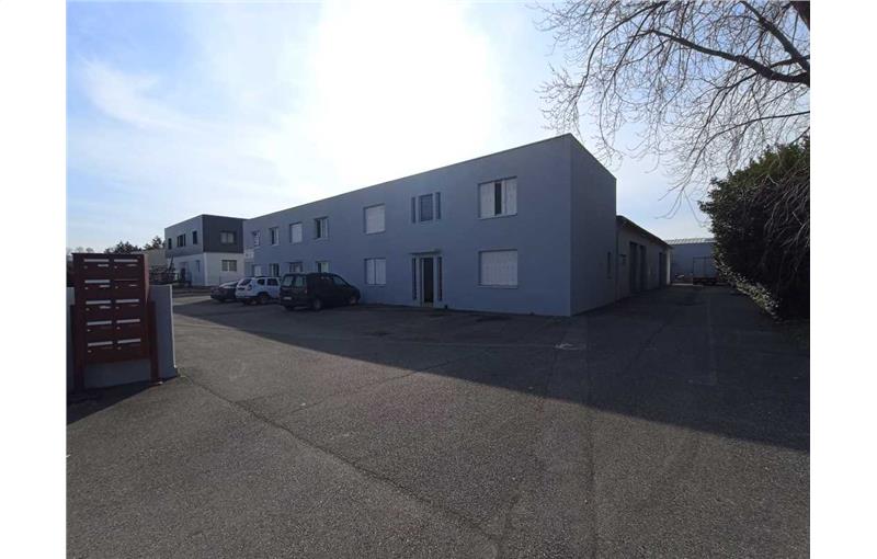 Location d'entrepôt de 270 m² à Saint-Symphorien-d'Ozon - 69360 photo - 1