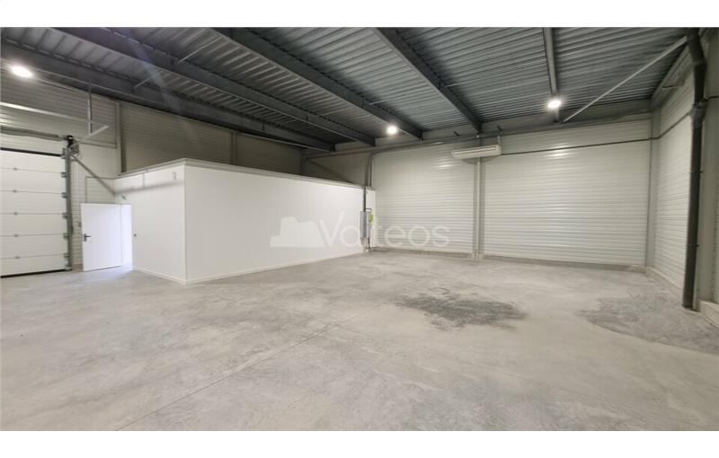 Location d'entrepôt de 194 m² à Sainte-Foy-d'Aigrefeuille - 31570 photo - 1