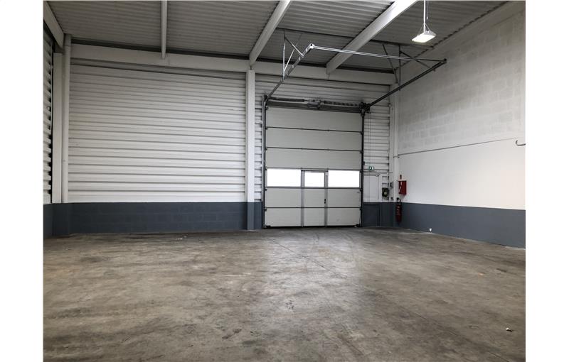 Location d'entrepôt de 512 m² à Sainte-Geneviève-des-Bois - 91700 photo - 1