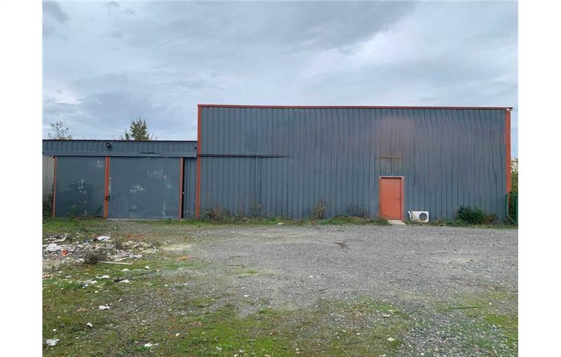 Location d'entrepôt de 371 m² à Savigny - 69210 photo - 1