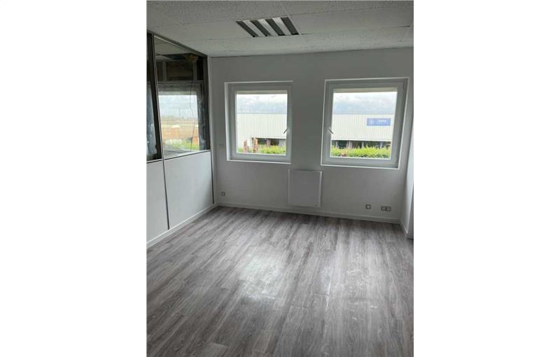 Location d'entrepôt de 1 315 m² à Seclin - 59113 photo - 1