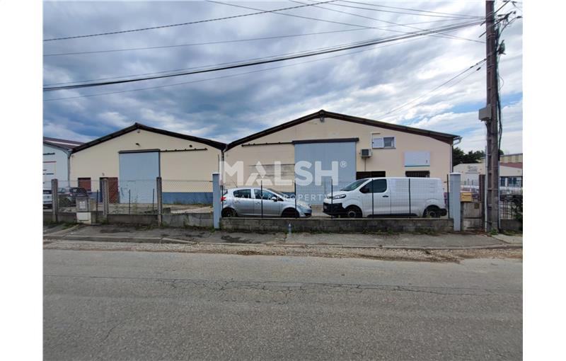 Location d'entrepôt de 825 m² à Sérézin-du-Rhône - 69360 photo - 1