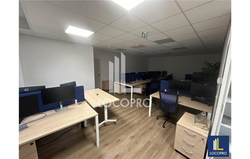 Location d'entrepôt de 633 m² à Sophia Antipolis - 06560 photo - 1