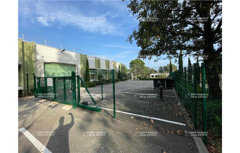 Location d'entrepôt de 634 m² à Valbonne - 06560 photo - 1