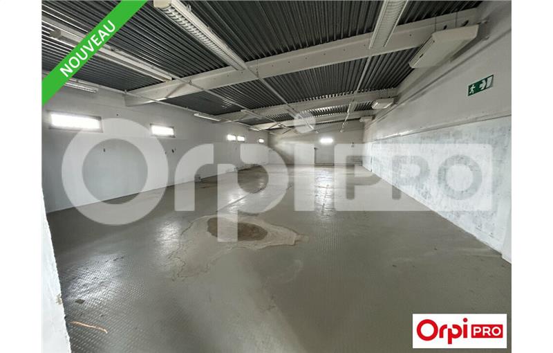 Location d'entrepôt de 1 225 m² à Valence - 26000 photo - 1