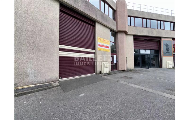 Location d'entrepôt de 640 m² à Vallauris - 06220 photo - 1