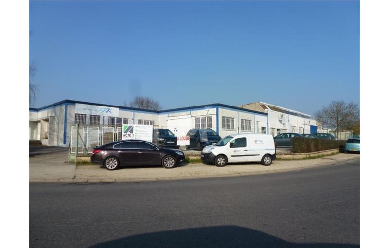 Location d'entrepôt de 535 m² à Vaux-le-Pénil - 77000 photo - 1