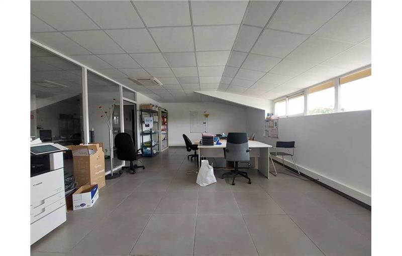 Location d'entrepôt de 517 m² à Vendargues - 34740 photo - 1