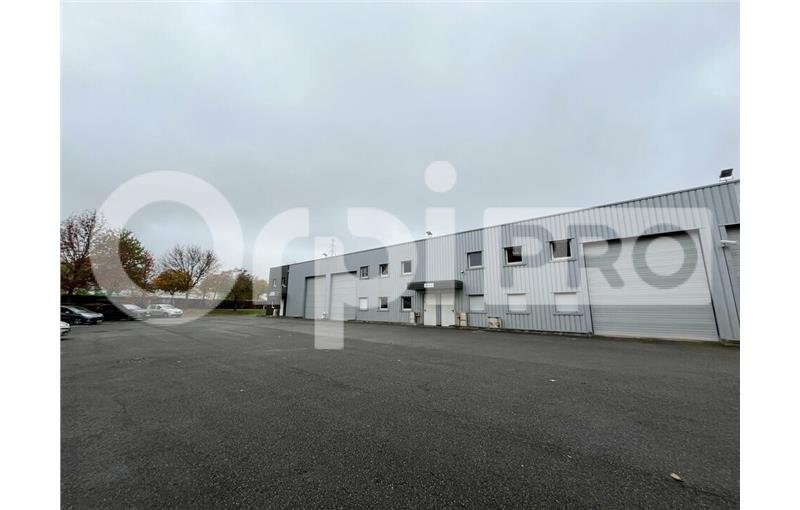 Location d'entrepôt de 777 m² à Vert-Saint-Denis - 77240 photo - 1