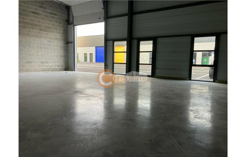 Location d'entrepôt de 110 m² à Villenave-d'Ornon - 33140 photo - 1