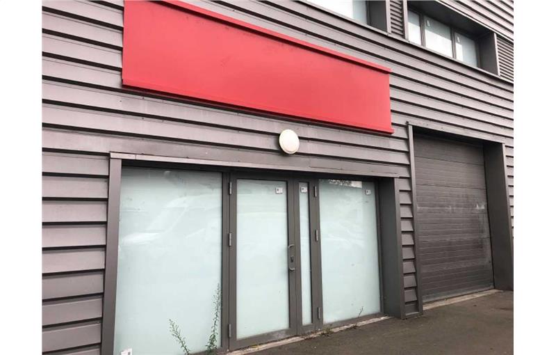 Location d'entrepôt de 390 m² à Villeneuve-la-Garenne - 92390 photo - 1