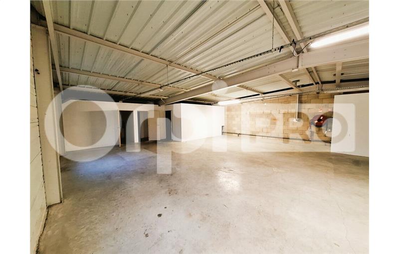 Location d'entrepôt de 425 m² à Villers-Cotterêts - 02600 photo - 1