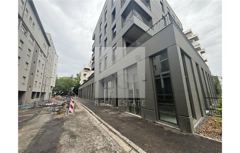 Location d'entrepôt de 153 m² à Villeurbanne - 69100 photo - 1