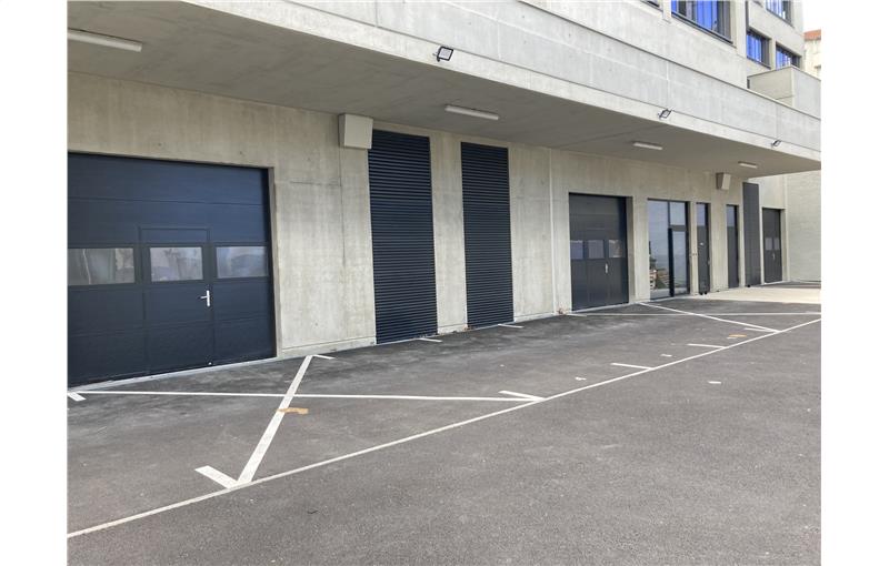 Location d'entrepôt de 568 m² à Villeurbanne - 69100 photo - 1