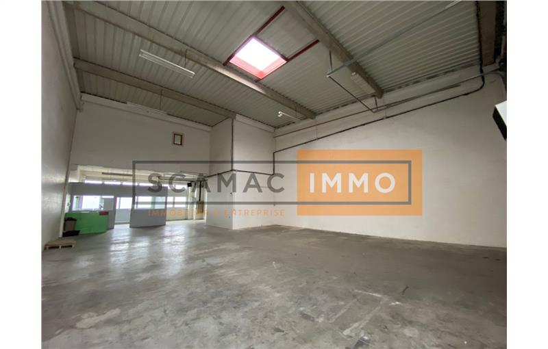 Location d'entrepôt de 895 m² à Vitry-sur-Seine - 94400 photo - 1