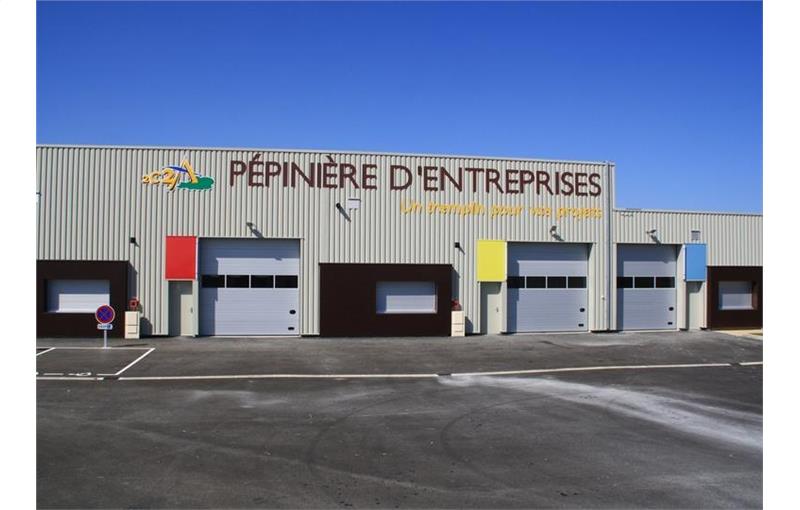 Location d'entrepôt de 236 m² à Vouziers - 08400 photo - 1