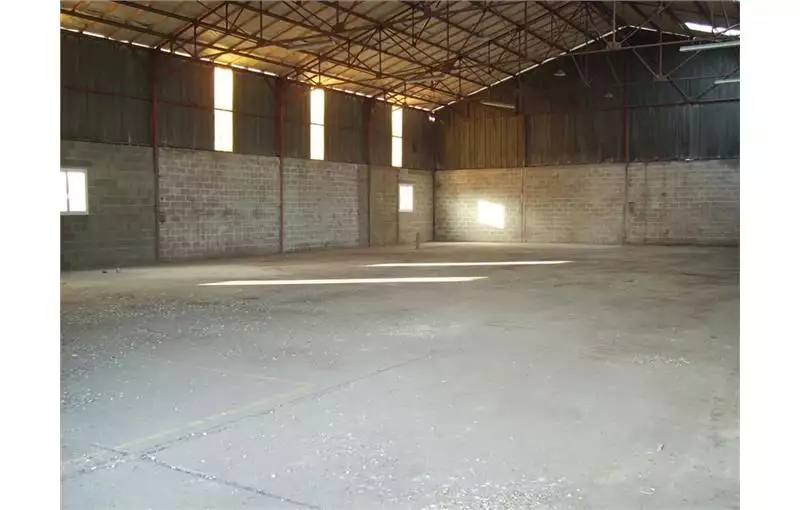 Location d'entrepôt de 730 m² à Yffiniac - 22120