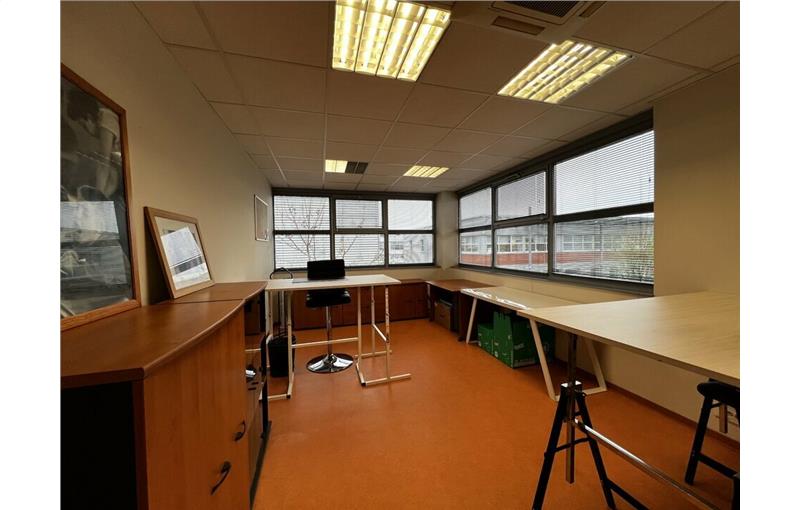 Vente de bureau de 490 m² à Beauvais - 60000 photo - 1