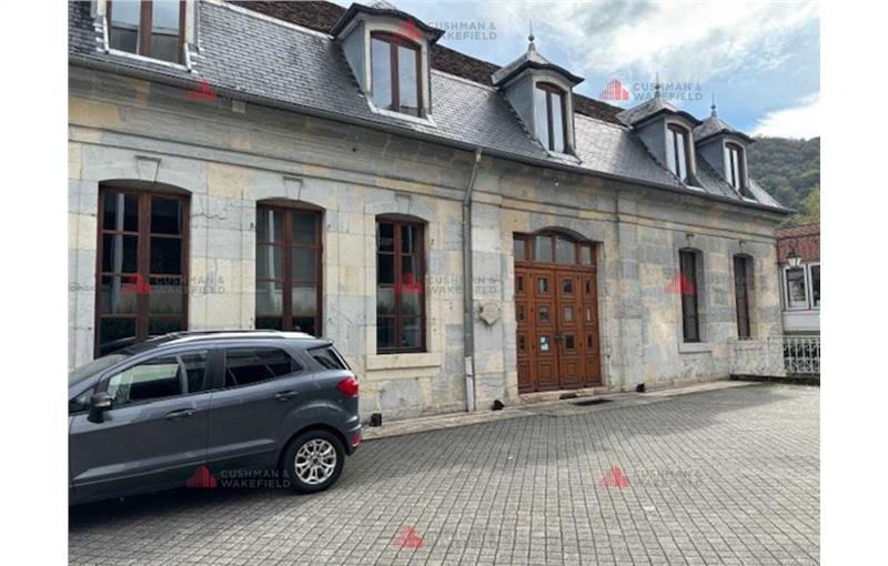 Vente de bureau de 782 m² à Besançon - 25000 photo - 1