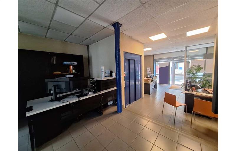 Vente de bureau de 265 m² à Bordeaux - 33000 photo - 1