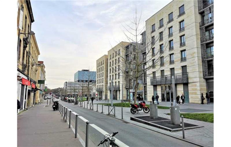 Vente de bureau de 182 m² à Bordeaux - 33000 photo - 1