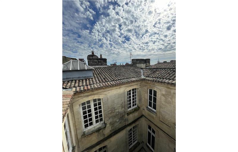 Vente de bureau de 192 m² à Bordeaux - 33000 photo - 1