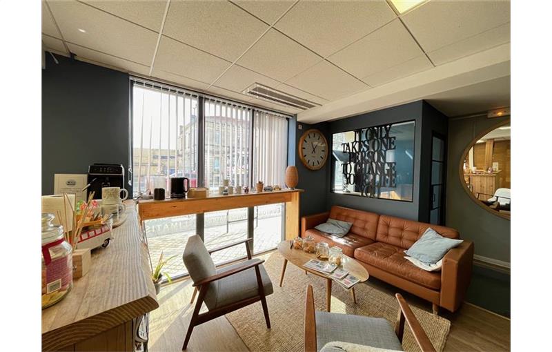 Vente de bureau de 264 m² à Bordeaux - 33000 photo - 1