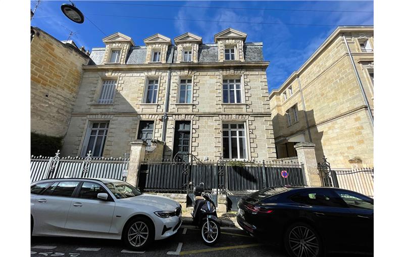 Vente de bureau de 442 m² à Bordeaux - 33000 photo - 1