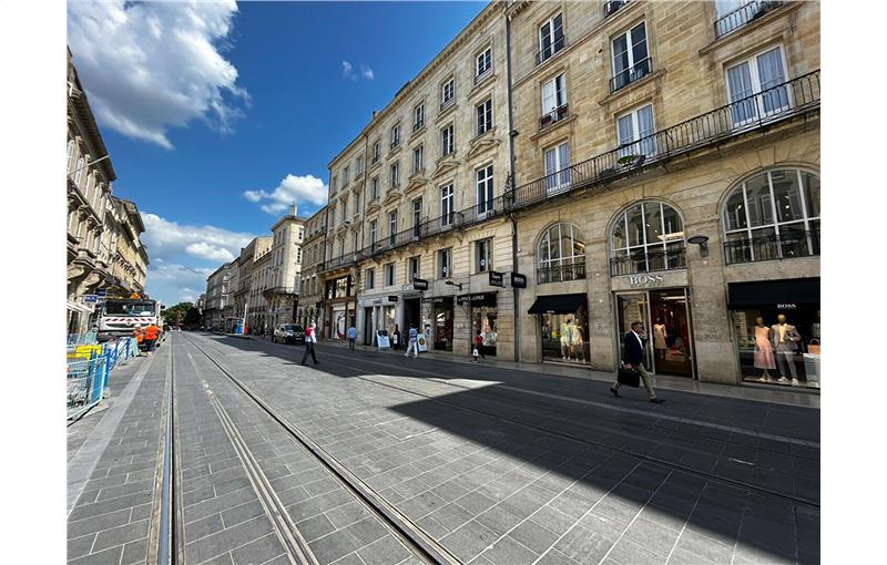 Vente de bureau de 161 m² à Bordeaux - 33000 photo - 1