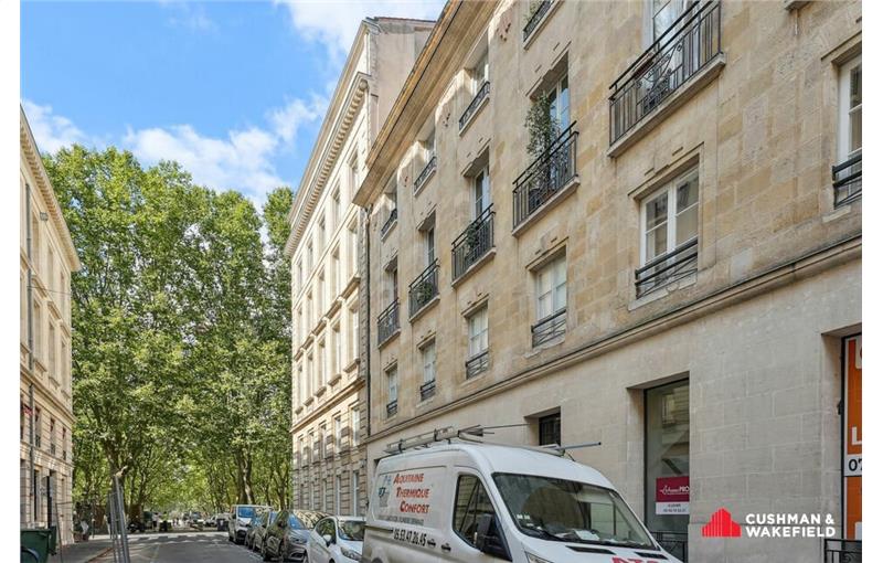 Vente de bureau de 108 m² à Bordeaux - 33000 photo - 1