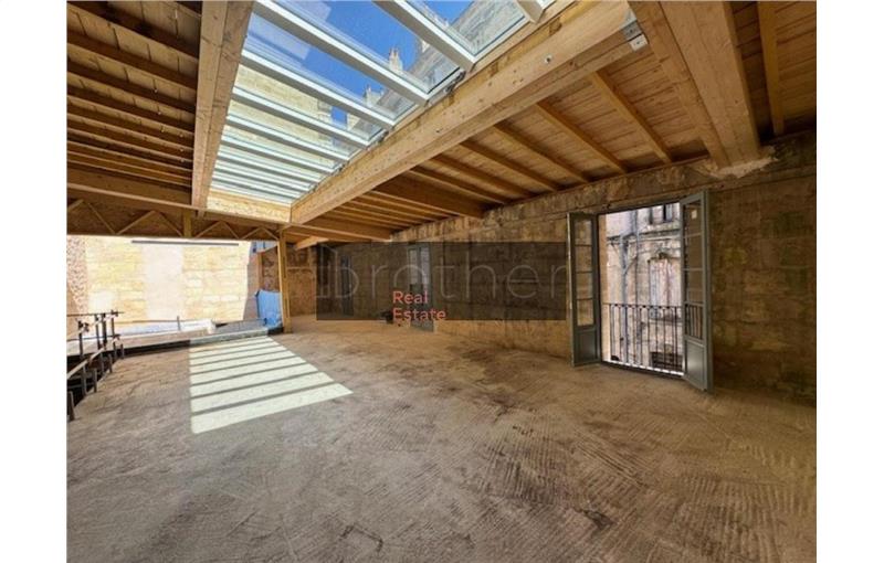 Vente de bureau de 200 m² à Bordeaux - 33000 photo - 1