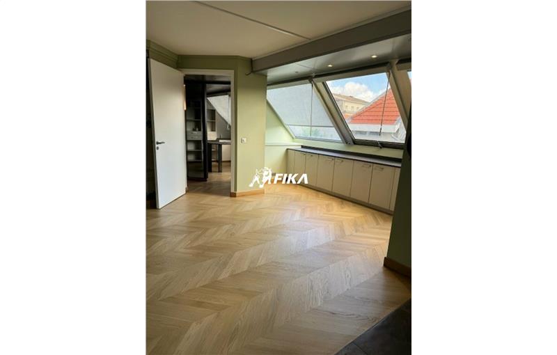 Vente de bureau de 115 m² à Bordeaux - 33000 photo - 1