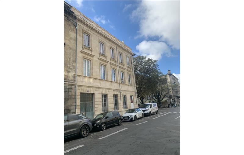 Vente de bureau de 100 m² à Bordeaux - 33000 photo - 1