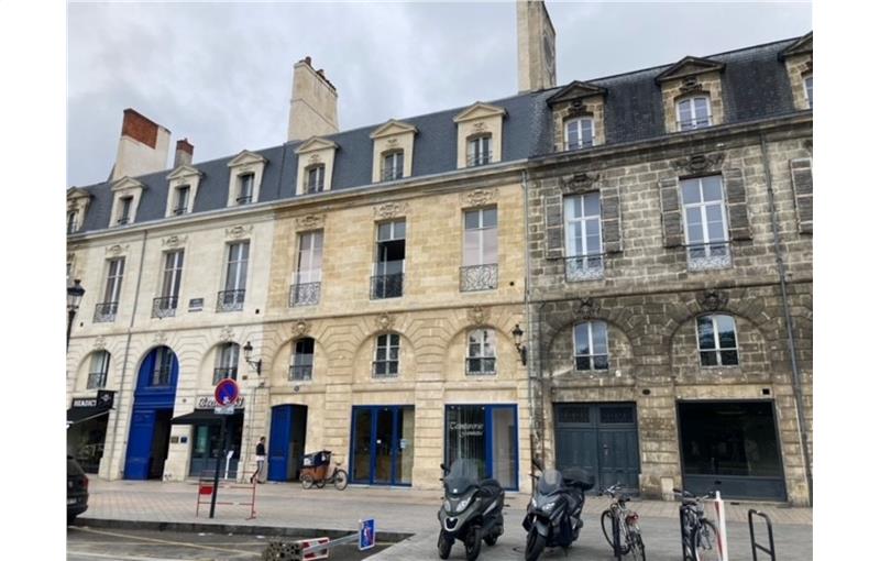 Vente de bureau de 859 m² à Bordeaux - 33000 photo - 1