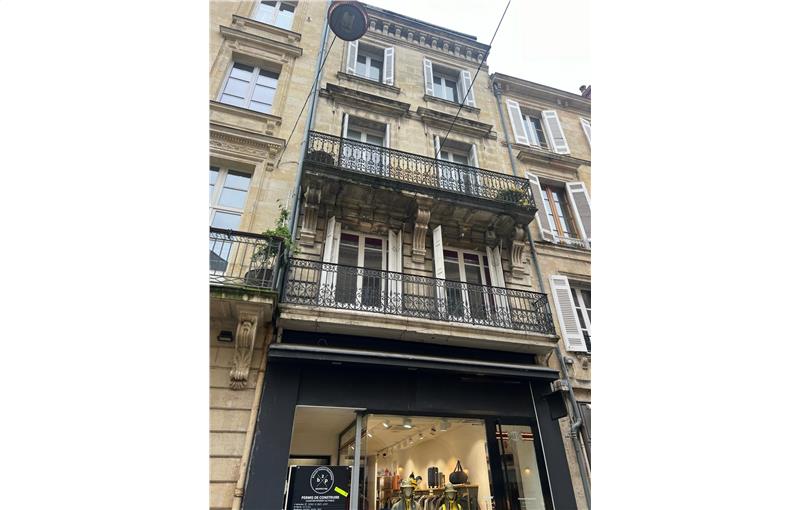 Vente de bureau de 90 m² à Bordeaux - 33000 photo - 1