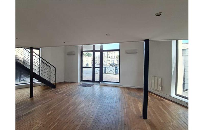 Vente de bureau de 126 m² à Bordeaux - 33000 photo - 1