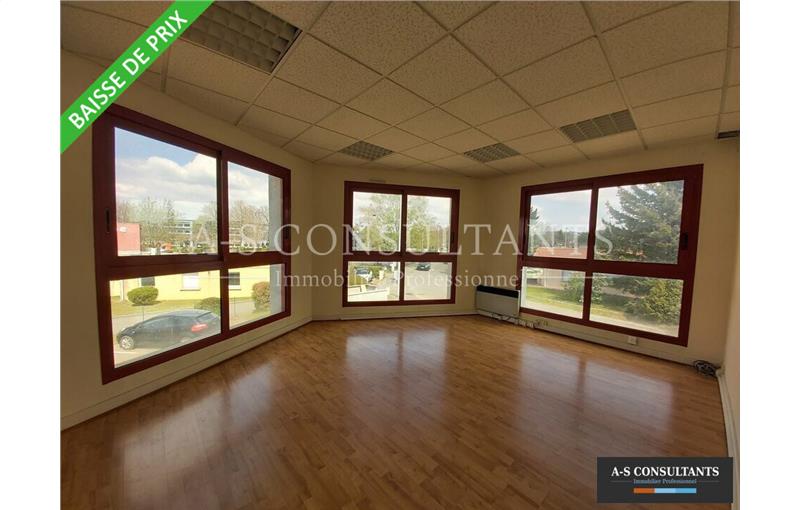 Bureau en vente de 75 m² à Bourgoin-Jallieu - 38300 photo - 1