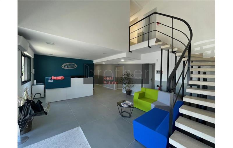 Vente de bureau de 794 m² à Cestas - 33610 photo - 1