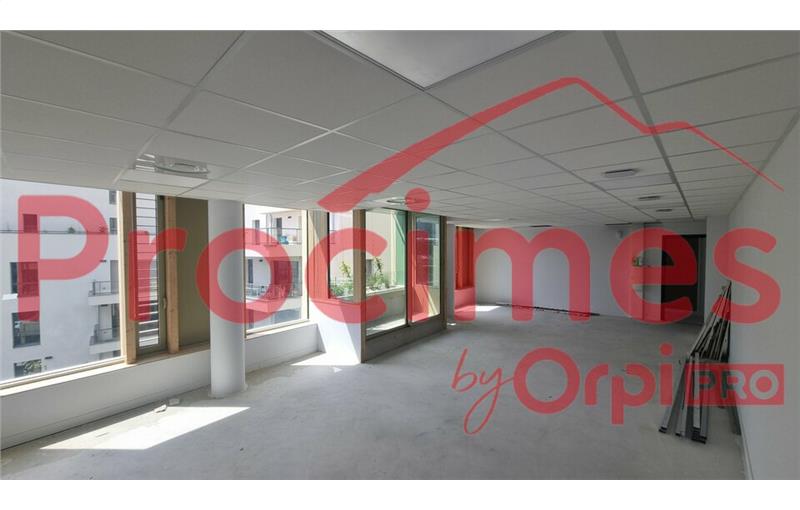 Vente de bureau de 60 m² à Chambéry - 73000 photo - 1