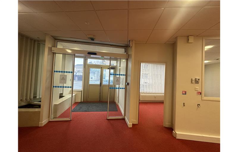 Vente de bureau de 320 m² à Chartres - 28000 photo - 1