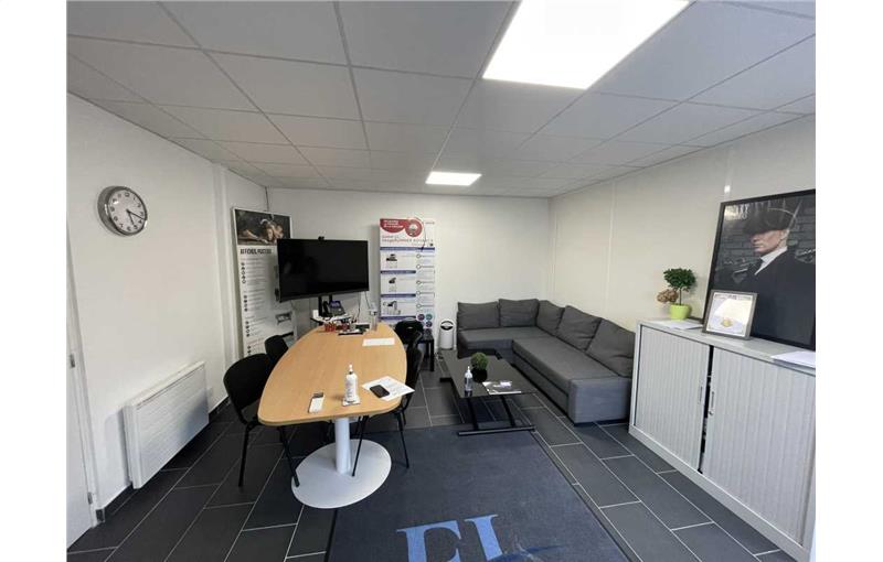 Bureau en vente de 78 m² à Chennevières-sur-Marne - 94430 photo - 1