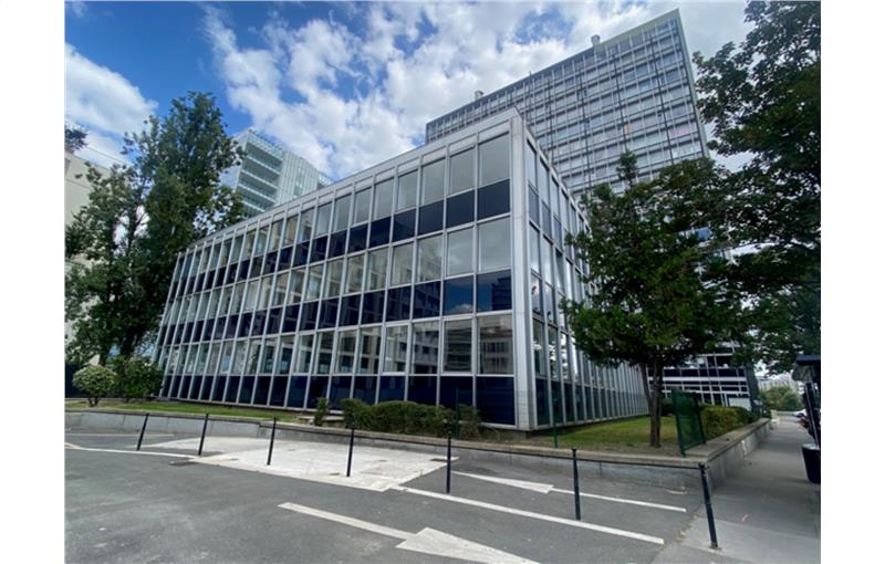 Vente de bureau de 1 967 m² à Courbevoie - 92400 photo - 1