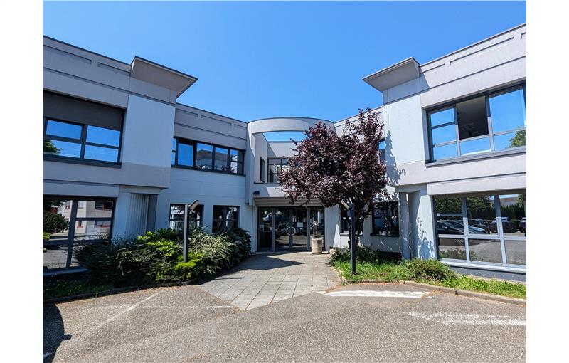 Bureau à acheter de 285 m² à Eckbolsheim - 67201 photo - 1