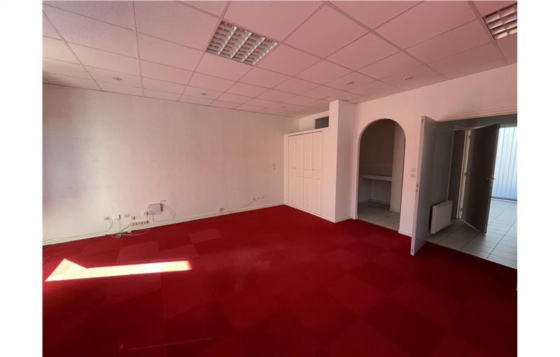 Vente de bureau de 95 m² à Évreux - 27000 photo - 1