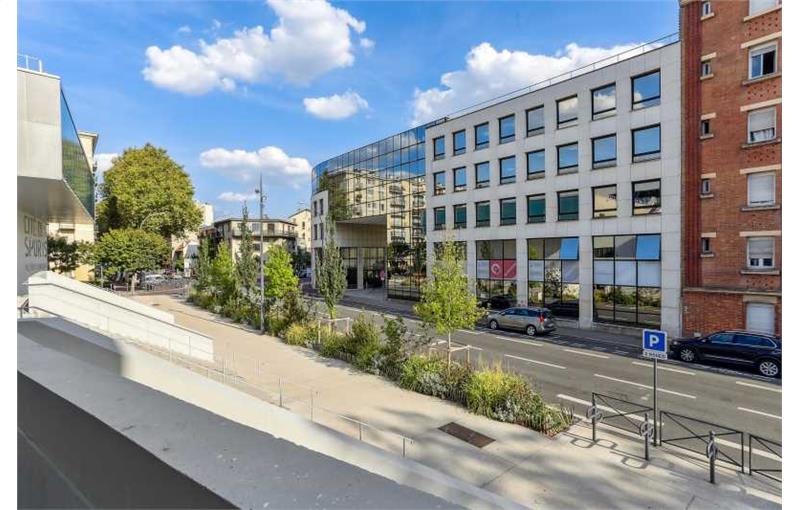 Bureau en vente de 480 m² à Issy-les-Moulineaux - 92130 photo - 1